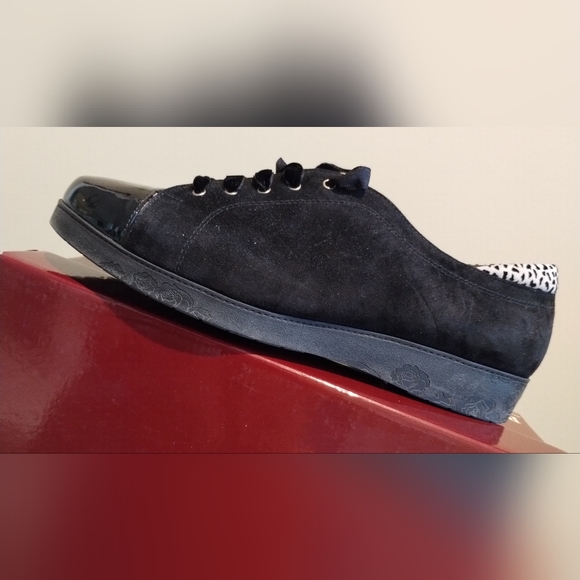 NWT BeautiFeel Ivory/Black Velvet Suede lux trainer shoes, Italian leather. - Picture 7 of 15